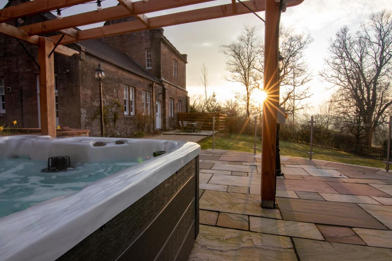 Laundry Cottage: Drumlanrig Castle 손힐 외부 사진