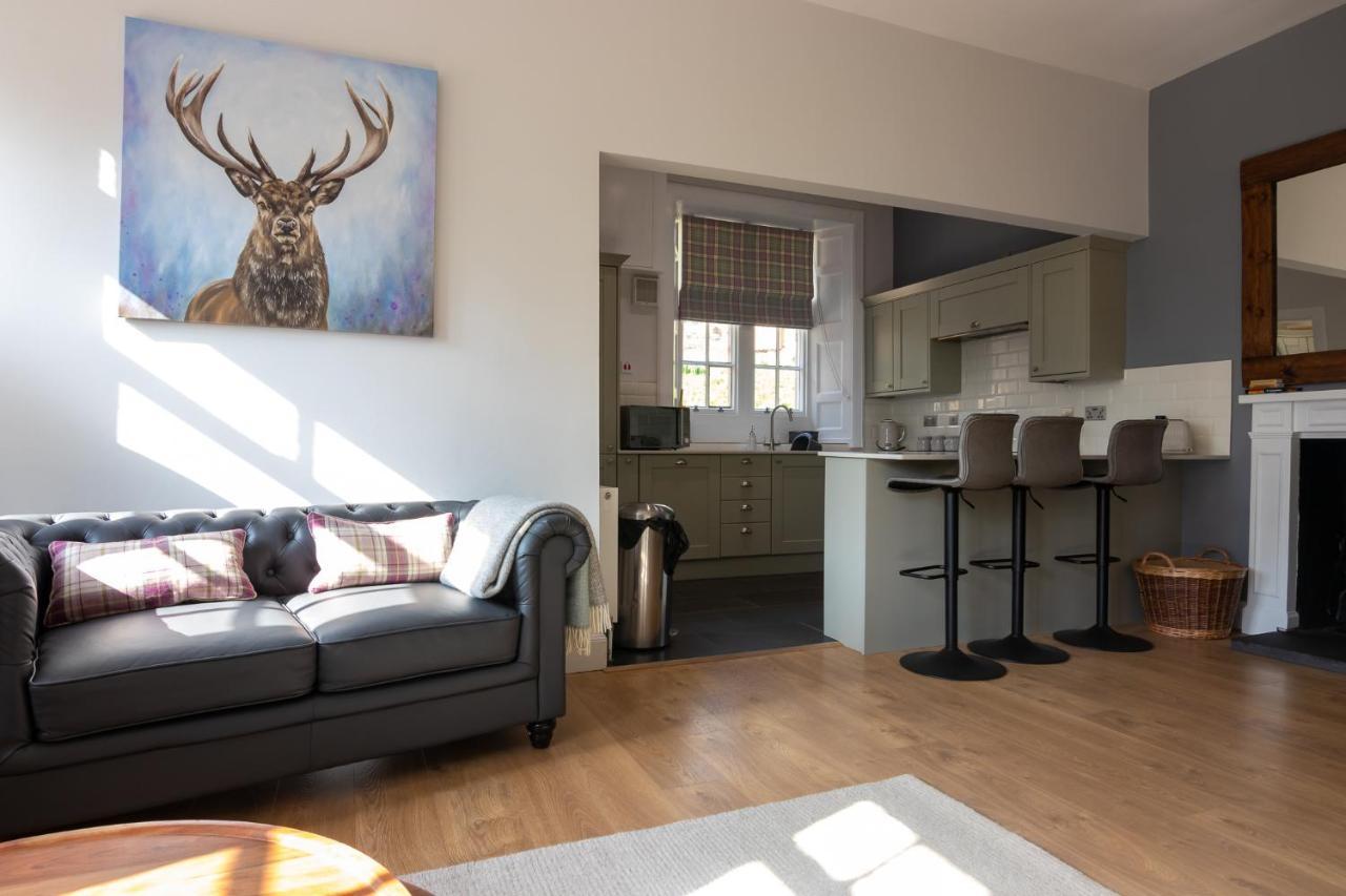 Laundry Cottage: Drumlanrig Castle 손힐 외부 사진